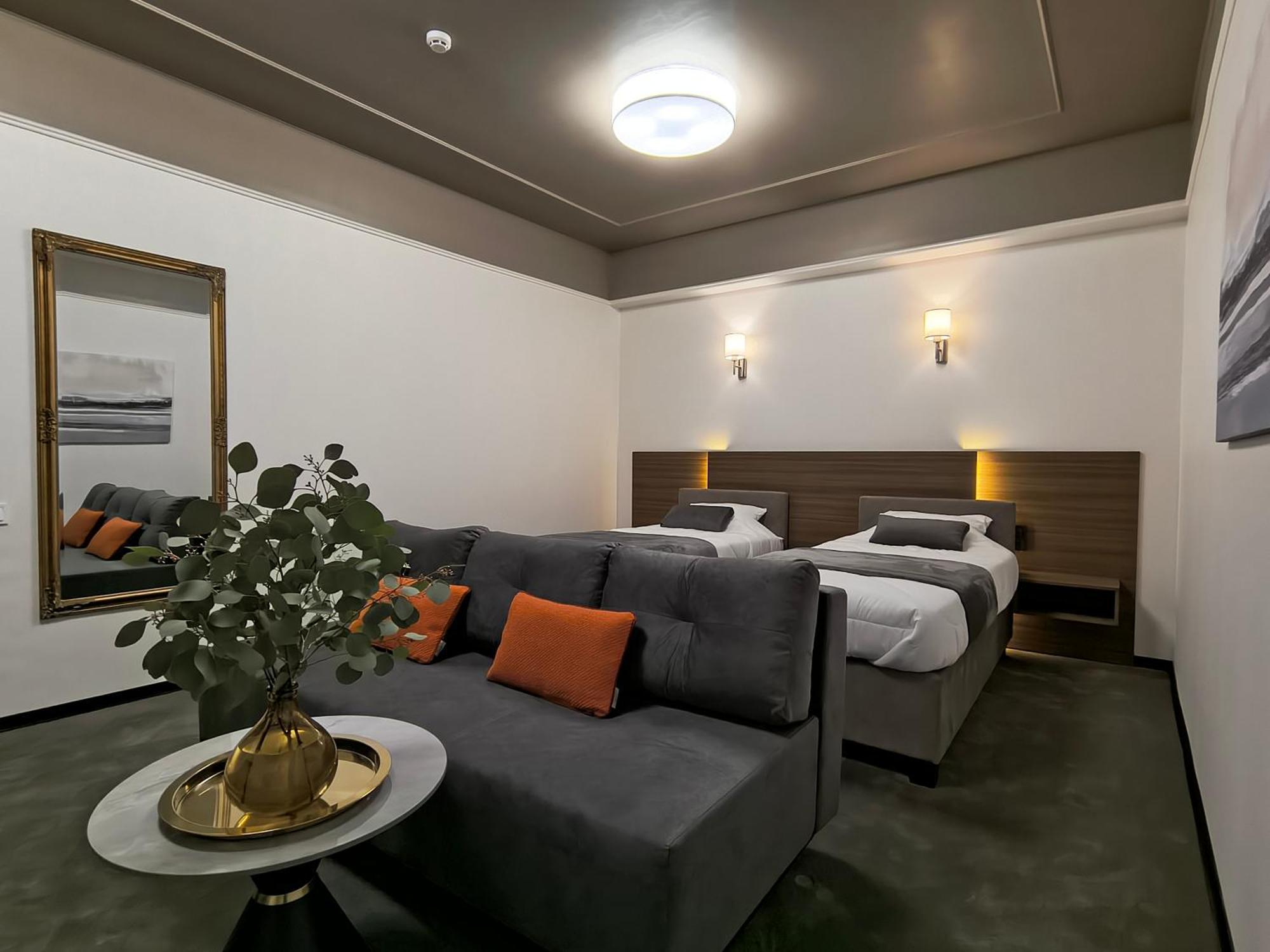 Mini Hotel On Brovarskaya Brovari Kültér fotó