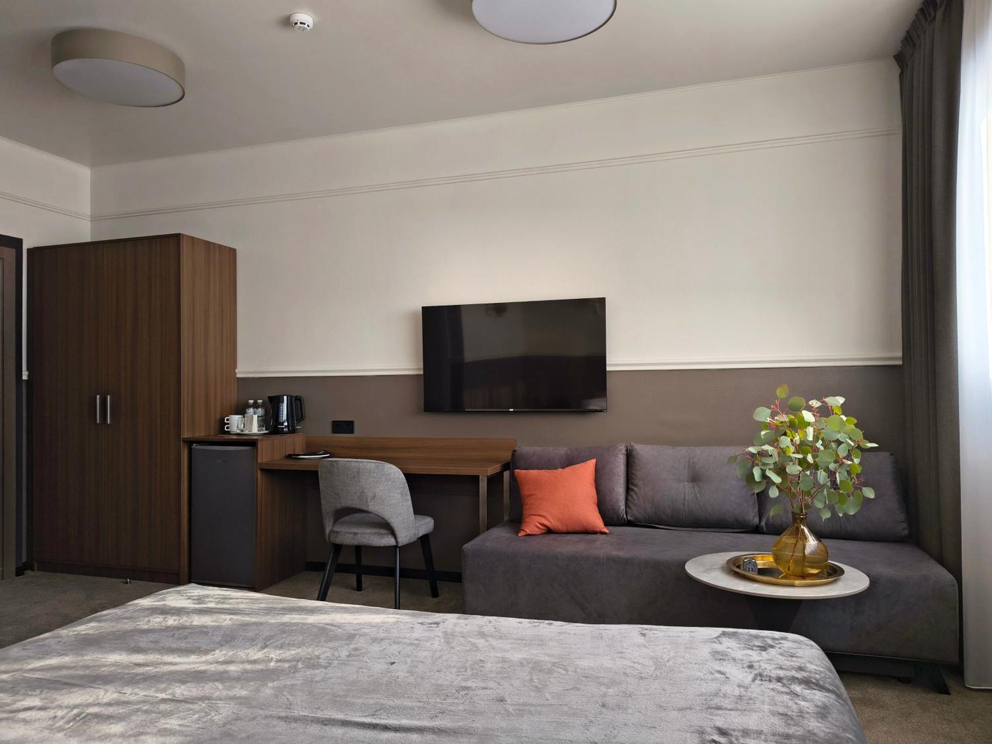 Mini Hotel On Brovarskaya Brovari Kültér fotó