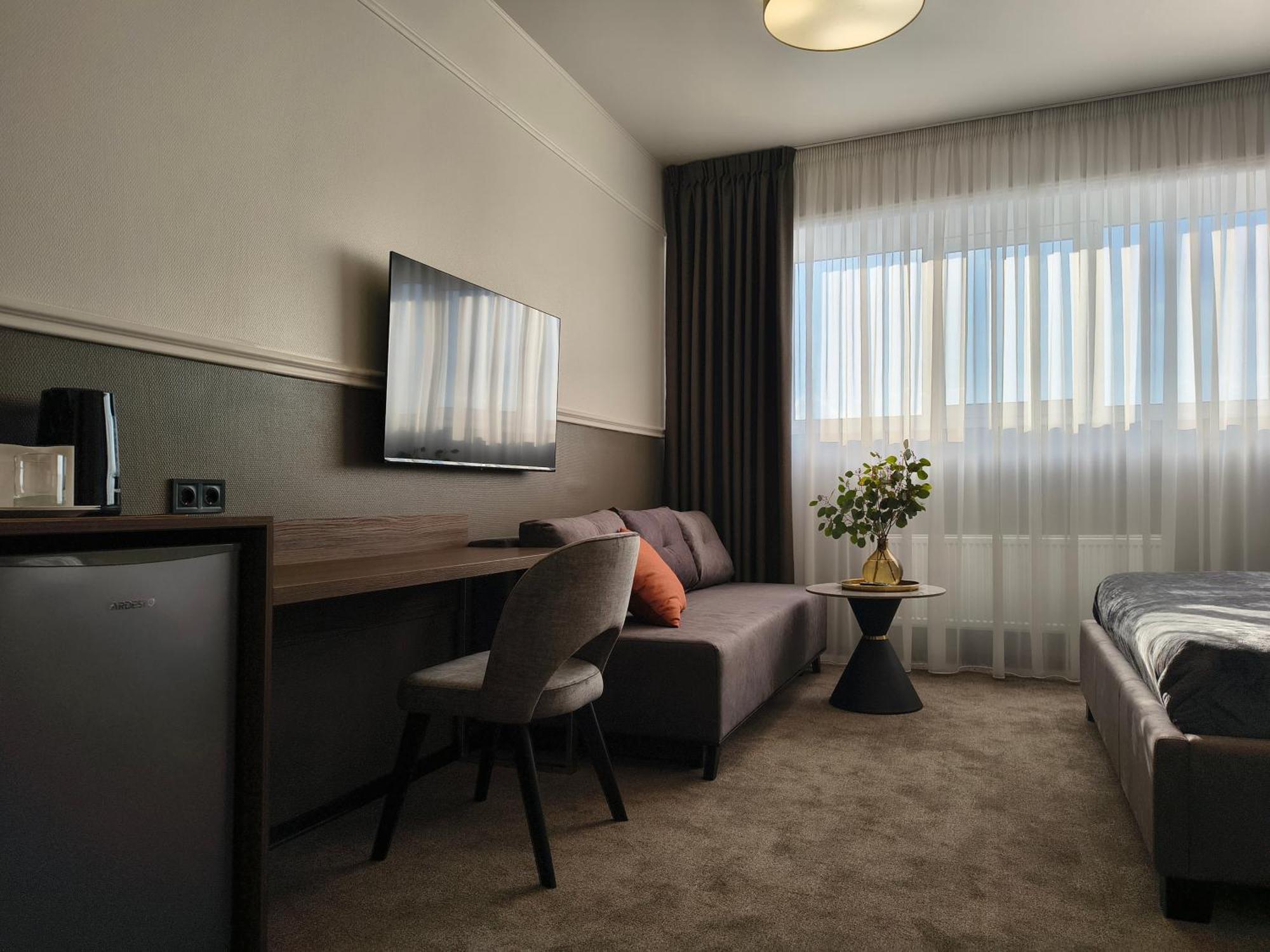 Mini Hotel On Brovarskaya Brovari Kültér fotó